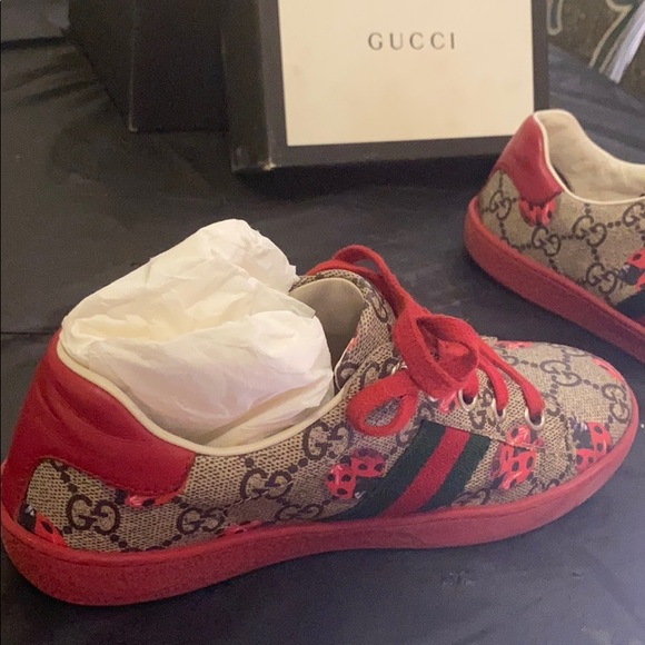 Shoes - Picture 7 of 8